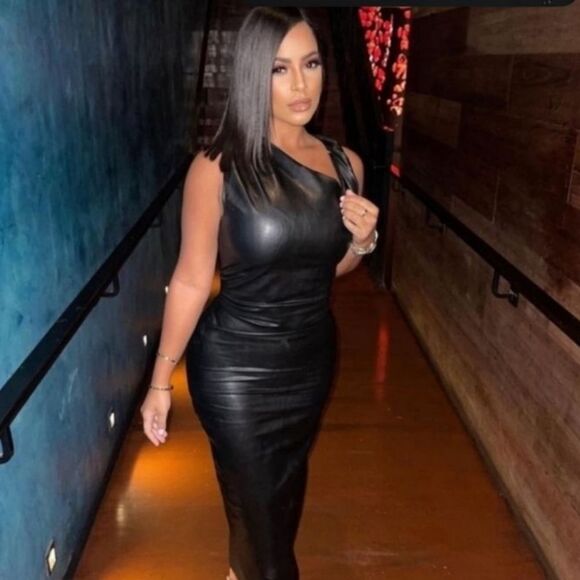 ZARA FAUX LEATHER MIDI BLACK DRESS NWT BLOGGERS FAV - Picture 15 of 16